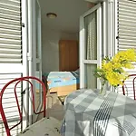 דירה White Hill Studio-apartments מאקרסקה