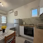 White Hill Studio-apartments Apartment