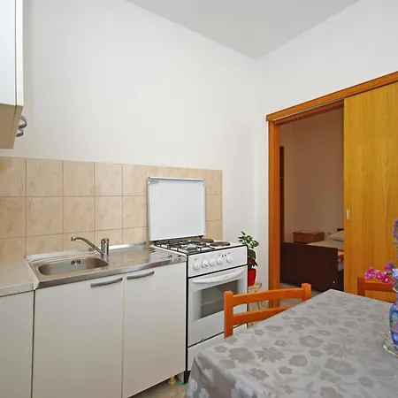 White Hill Studio-apartments アパート マカルスカ