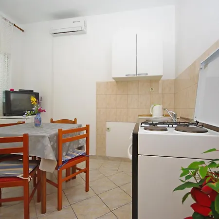 White Hill Studio-apartments *