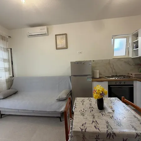 White Hill Studio-apartments Apartmán *