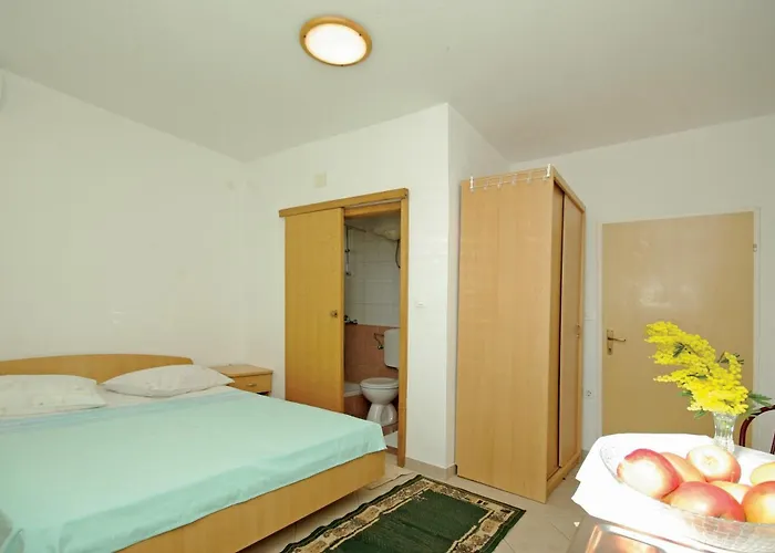 Апартаменти White Hill Studio-apartments Макарська