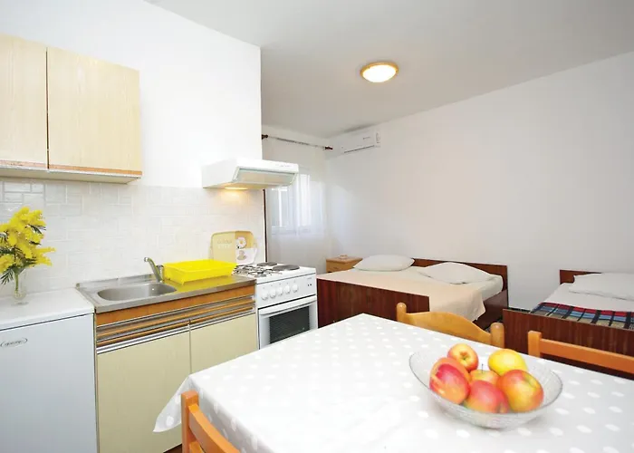 Апартаменты White Hill Studio-apartments *