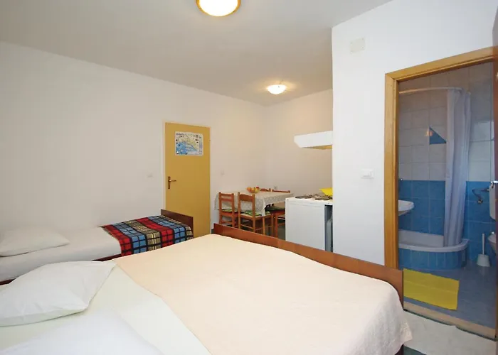 White Hill Studio-apartments Апартаменты