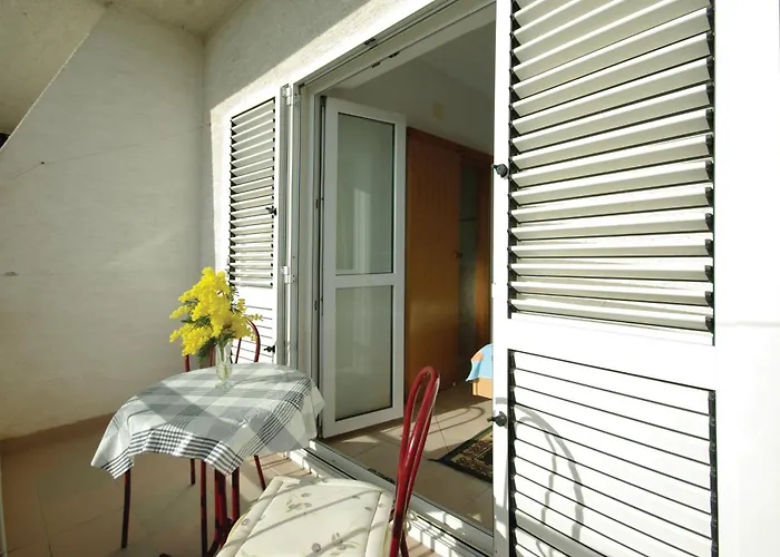 White Hill Studio-apartments Апартаменты Макарска