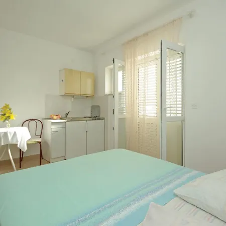 Apartment White Hill Studio-apartments